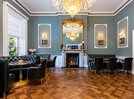 Hotel St George by Nina