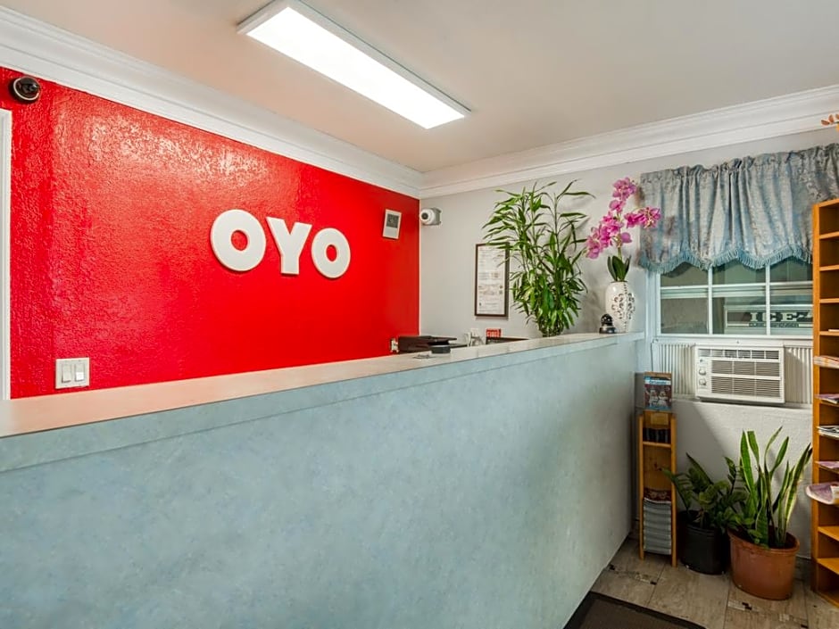 OYO Hotel Kissimmee West