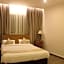 New MerryLand Hotel