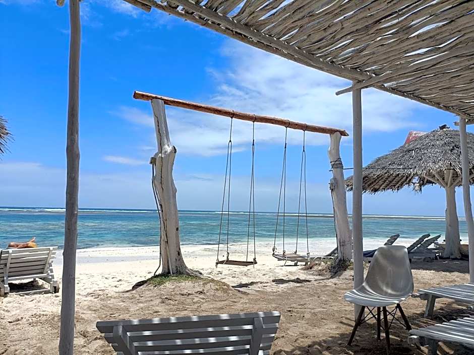 Bahari Dhow Beach Villas