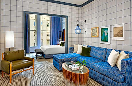 1 King Monte Carlo Accessible Suite