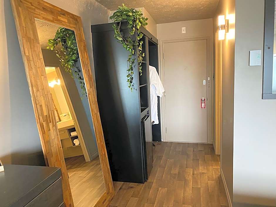 Travelodge by Wyndham Drummondville