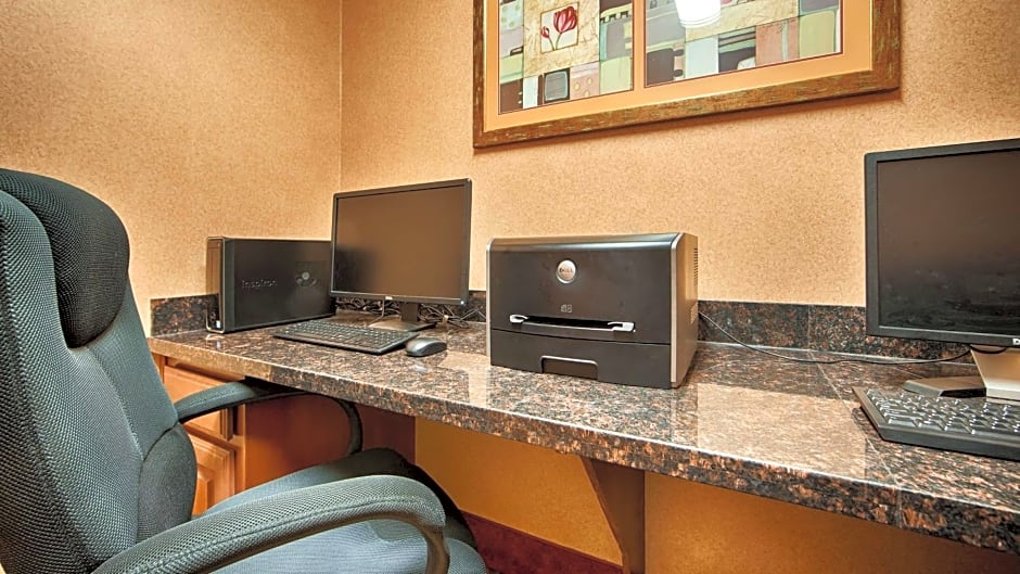 Best Western Plus San Antonio East Inn & Suites