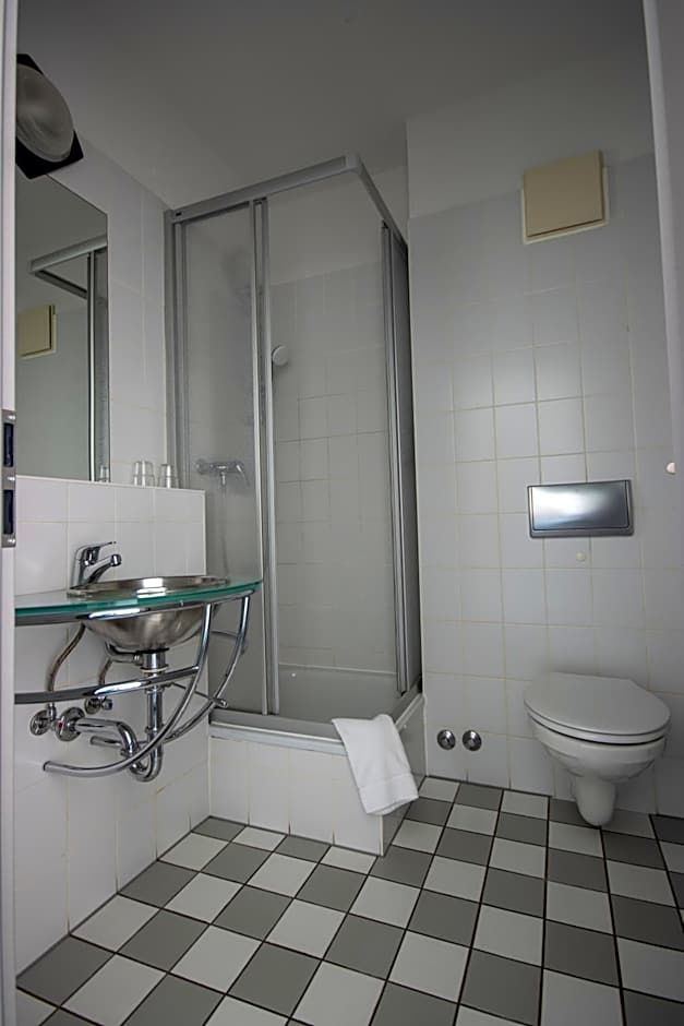 Check Inn Hotel Merseburg