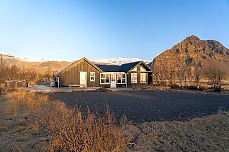 Grund Cabin
