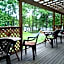 Cafe & inn That Sounds Good