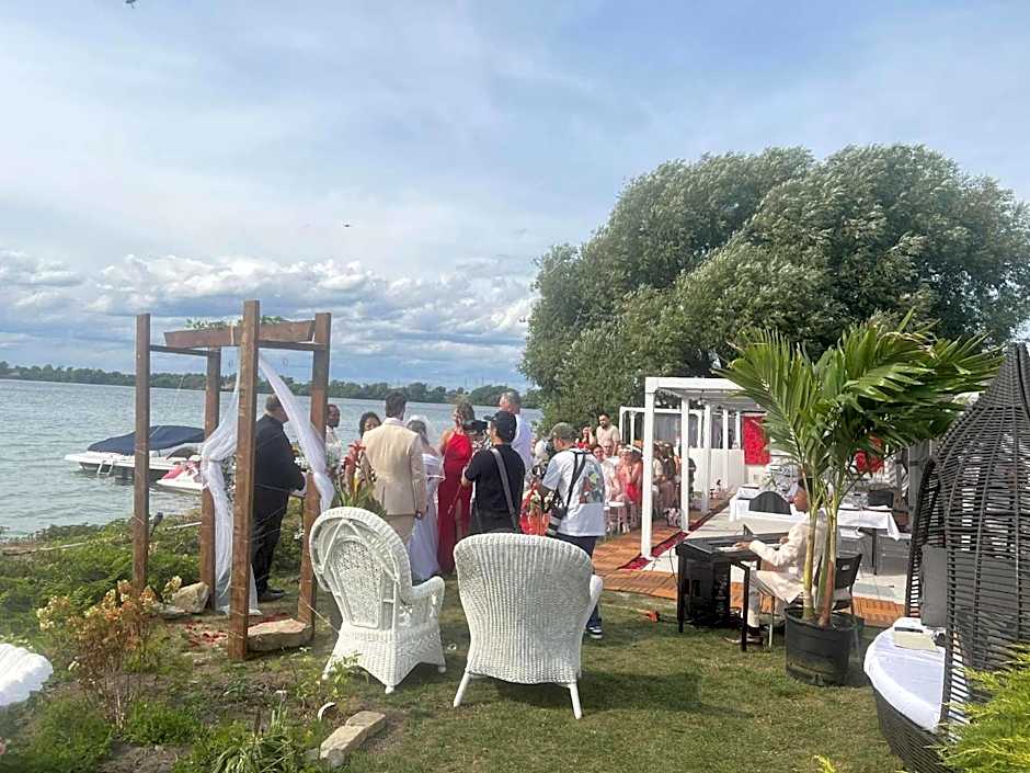 Hotel Oasis Lac St-Louis