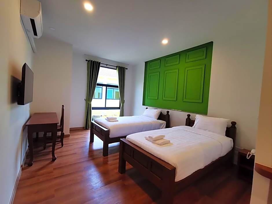 โรงแรมรชาโขง Racha Khong Hotel