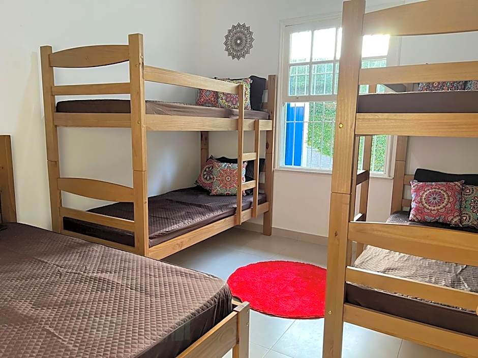 Pé na Areia com Piscina e Churrasqueira - 2 suítes