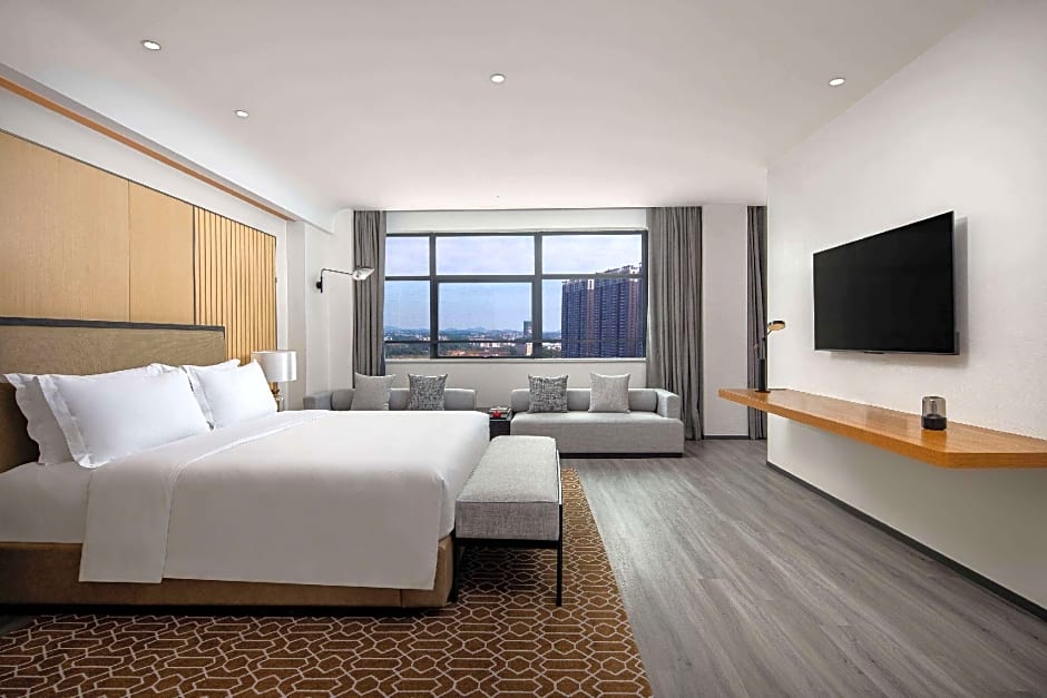 Ramada by Wyndham Maoming Dianbai