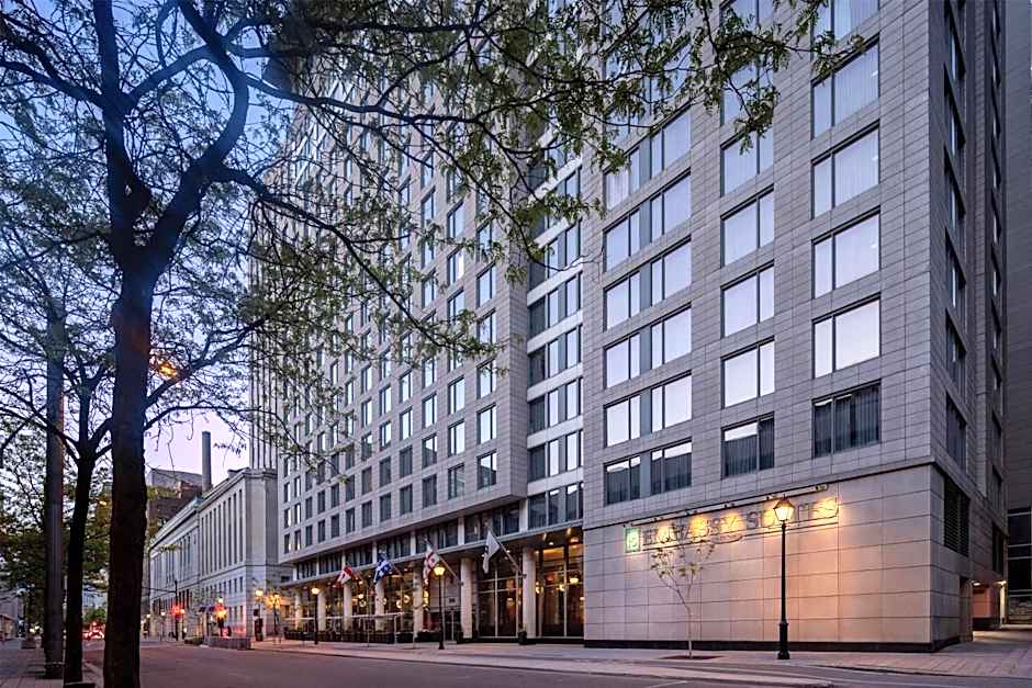Embassy Suites by Hilton Montreal
