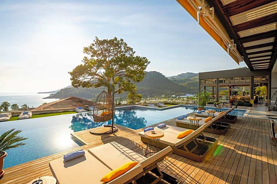 Melanippe Relaxing Hotel