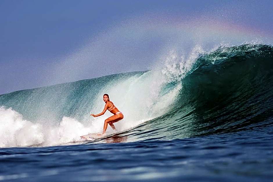 Cabana Surf and Stay