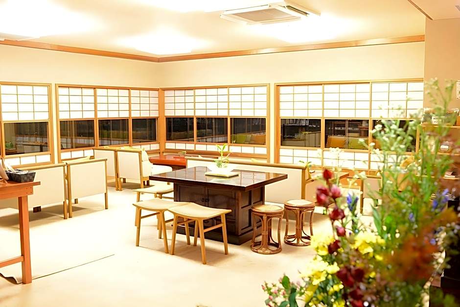 Yugawara Onsen Ashikari Ryokan