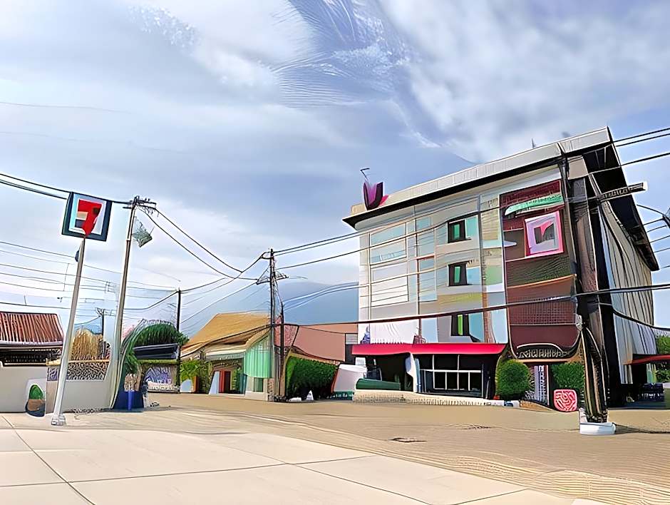 U Home Hotel