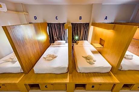 Bunk Bed in 4-Bed Mixed Dormitory Room