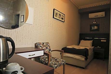 Feature Room without Window