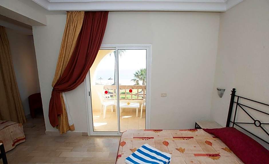 Sol Palmeras Beach - Family Hotel