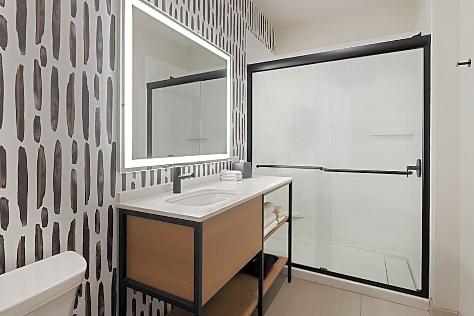 Atwell Suites Kansas City Airport By IHG
