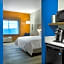 Holiday Inn Express & Suites - Fayetteville South