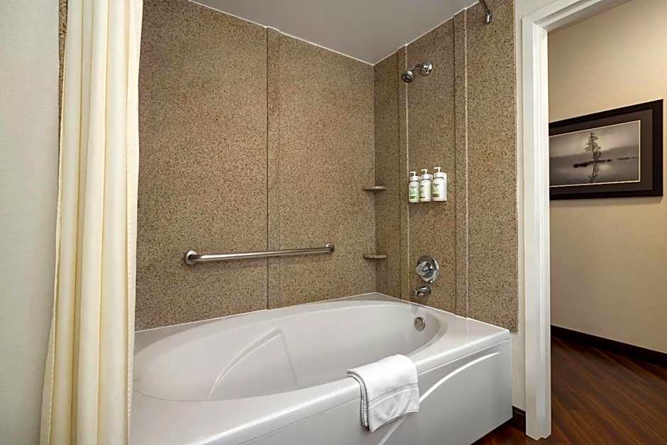 La Quinta Inn & Suites by Wyndham Memphis Wolfchase