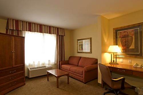 Holiday Inn Express Hotel & Suites Laredo-Event Center Area By IHG