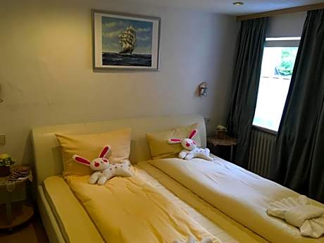 Economy Double Room 2