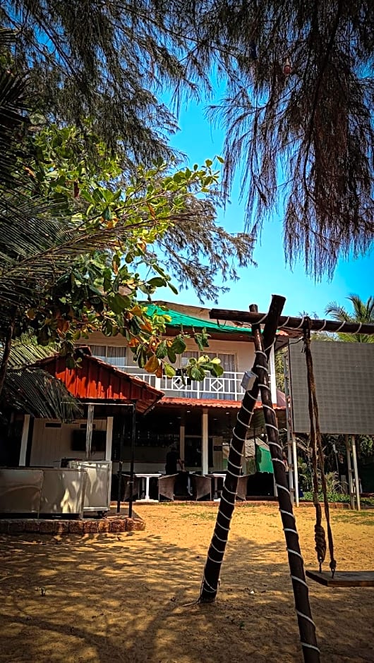 Shining Sand Beach Hotel