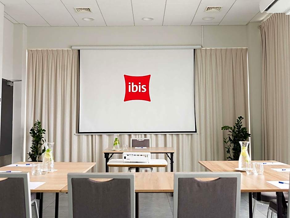 Ibis Poznan Polnoc