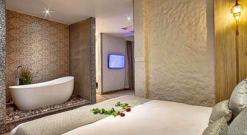 Arushi Boutique Hotel