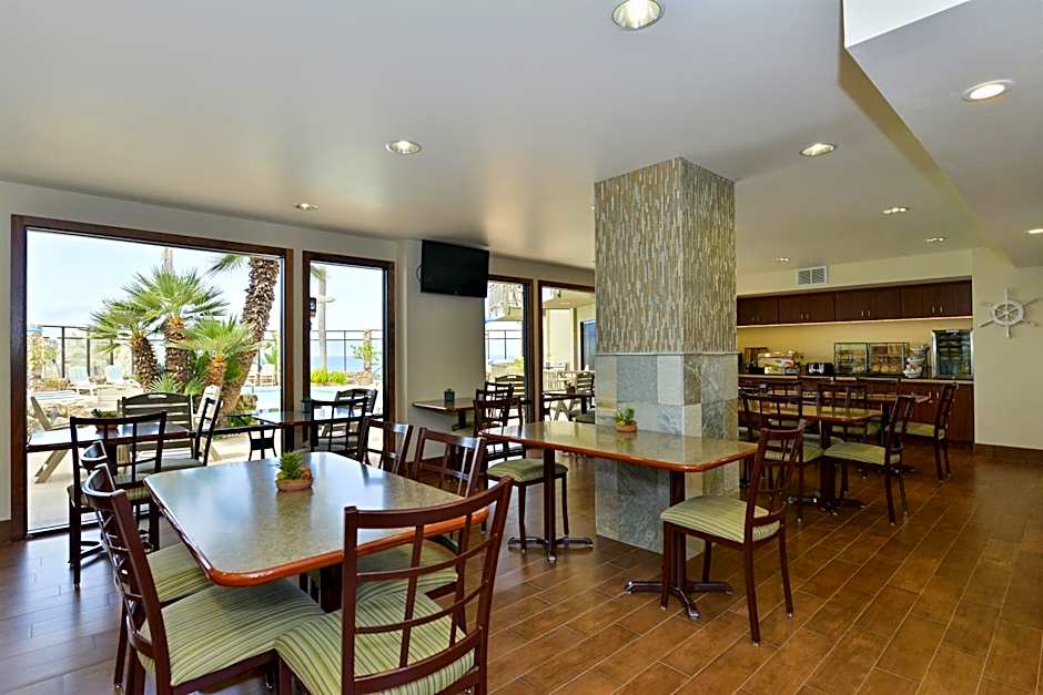 The Inn At The Cove