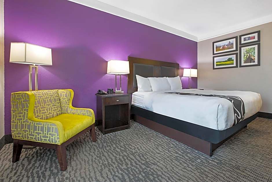 La Quinta Inn & Suites by Wyndham Pearland
