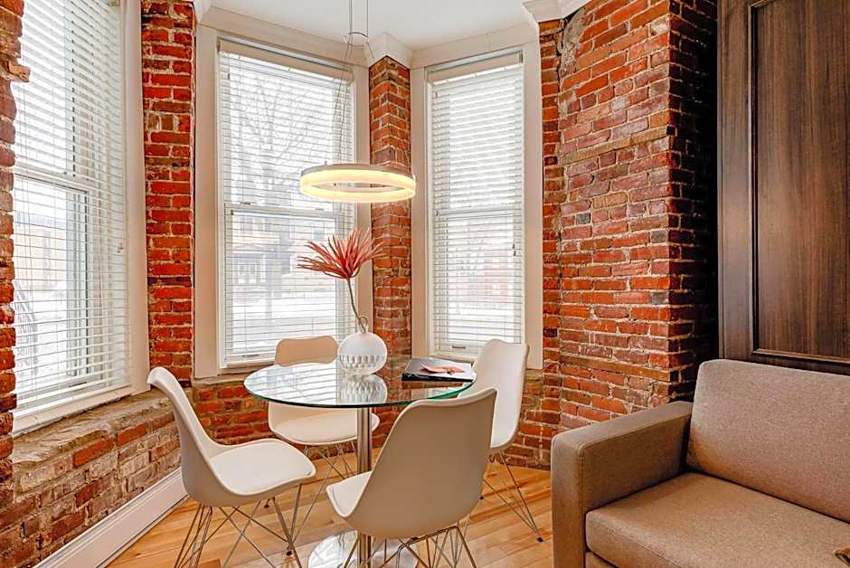 Le 555 Hébergements touristiques