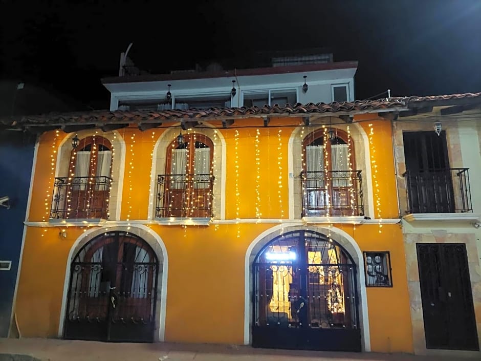 HOTEL PUEBLO BONITO