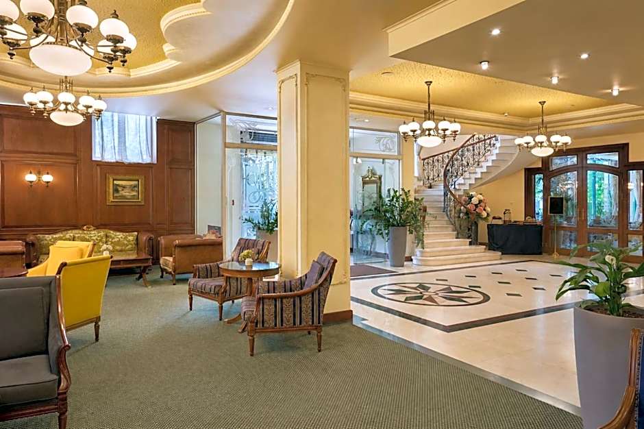 Crystal Palace Boutique Hotel