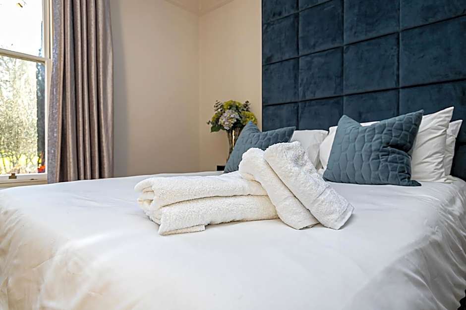 Pages Hotel and Guesthouse