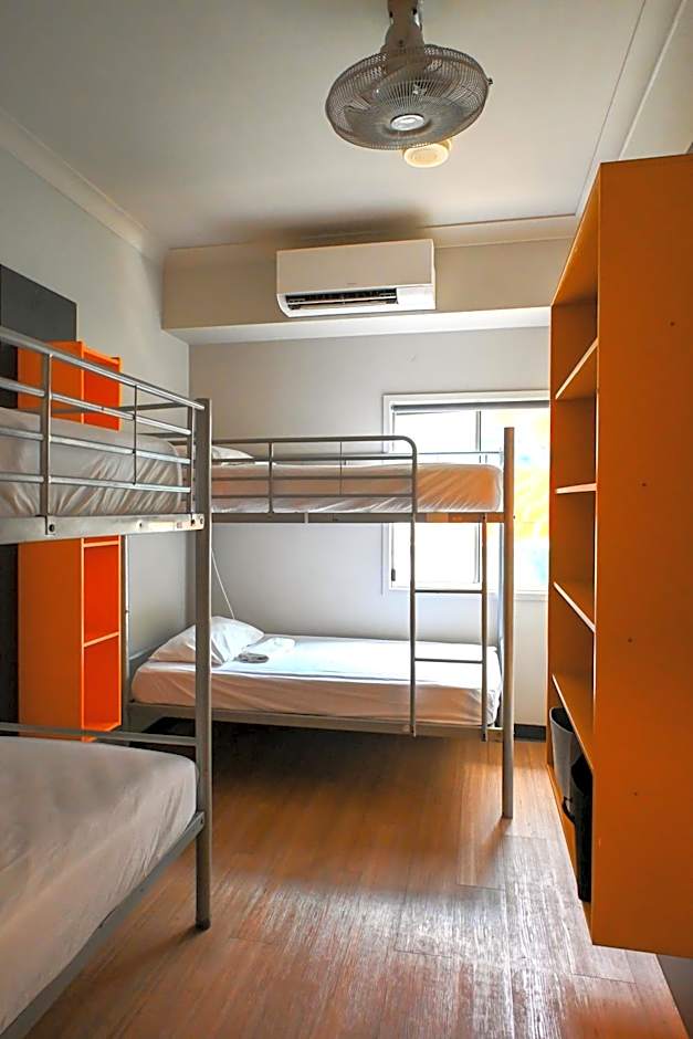 Global Backpackers Youth Hostel