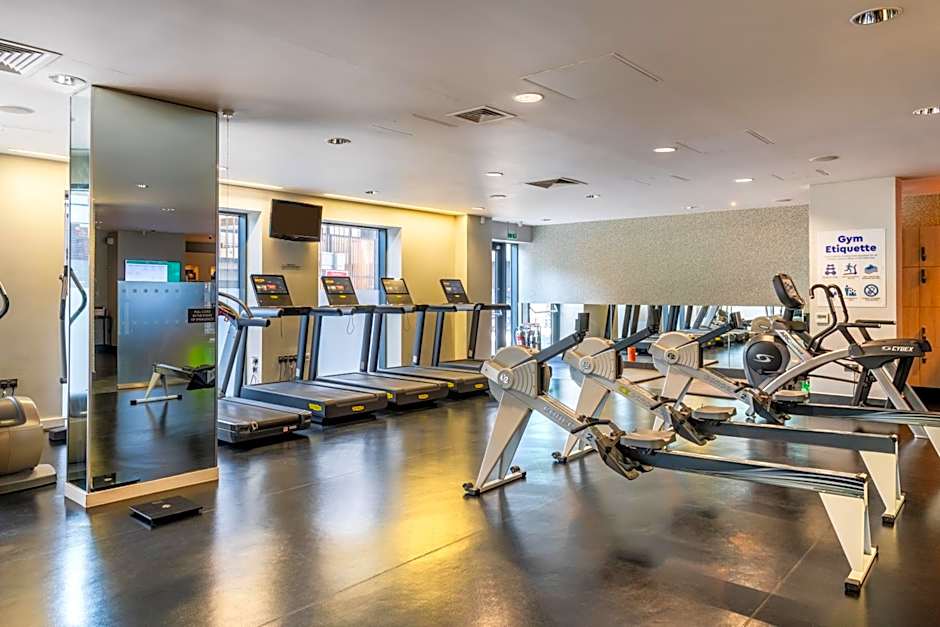 Guildford Harbour Hotel