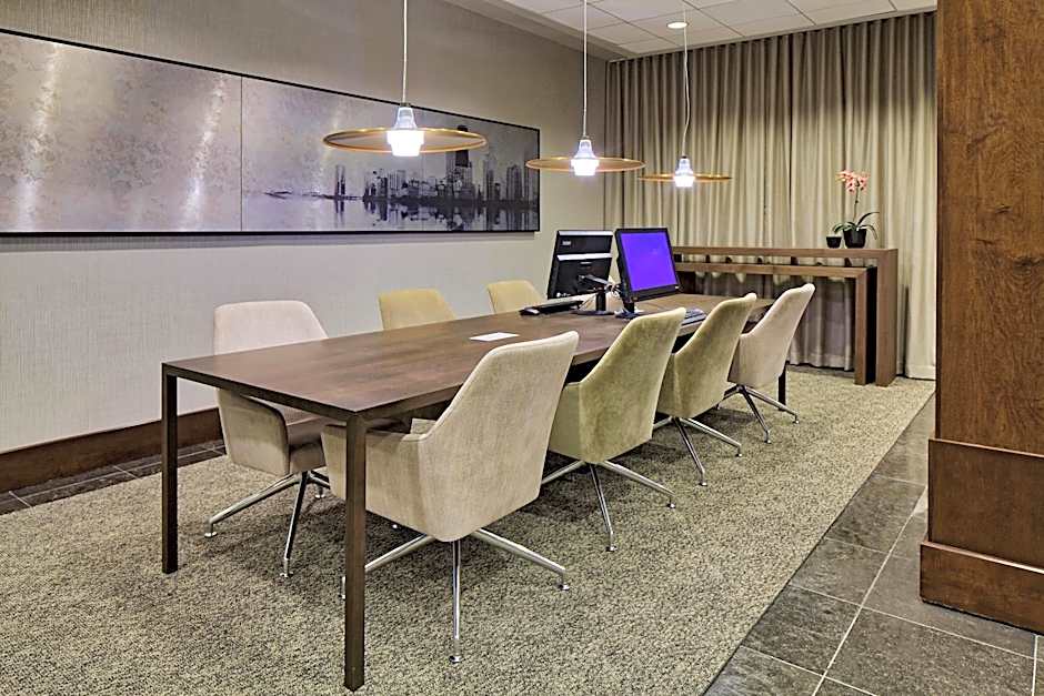 Crowne Plaza - Chicago West Loop By IHG