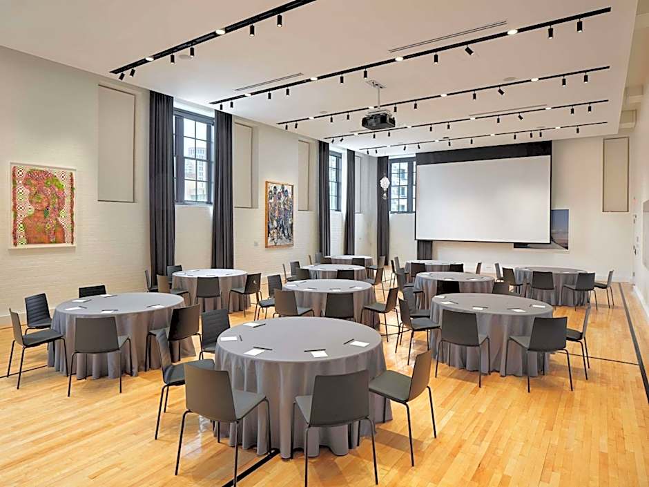 21c Museum Hotel St Louis