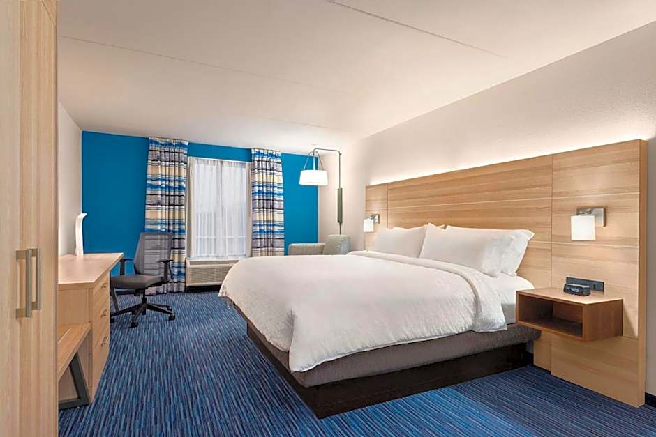 Holiday Inn Express Dumfries By IHG