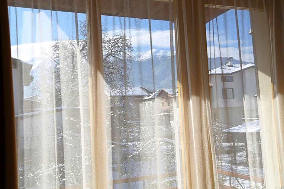 Family Bisser – Bansko, NC