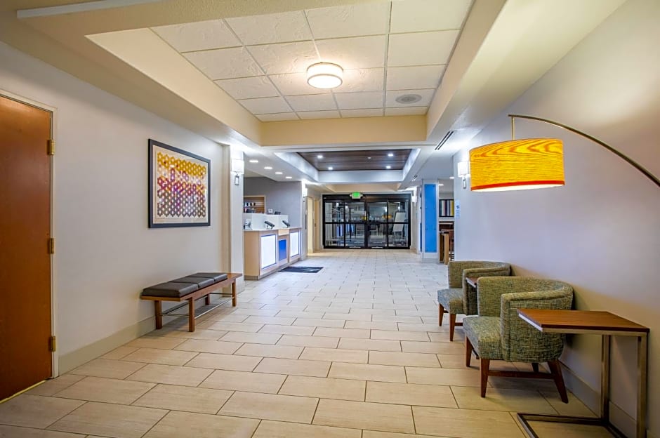 Holiday Inn Express Hotel & Suites Lewisburg By IHG