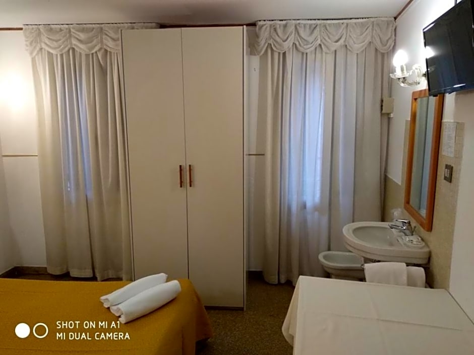 Hotel Leonardo