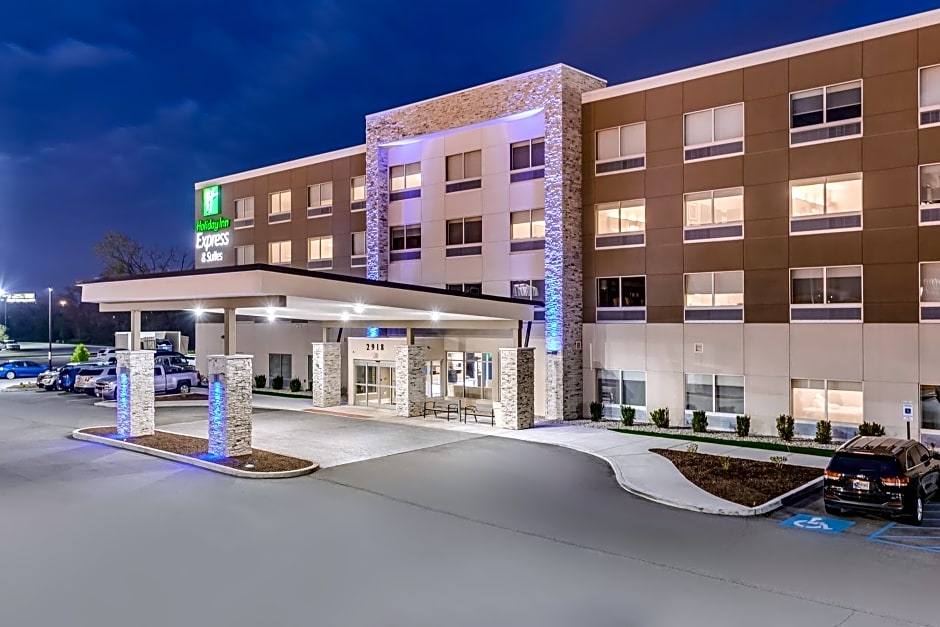 Holiday Inn Express & Suites Hammond