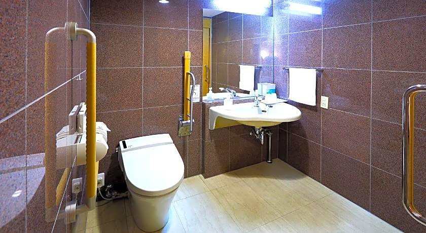 Toyoko Inn Shin-Yatsushiro Ekimae