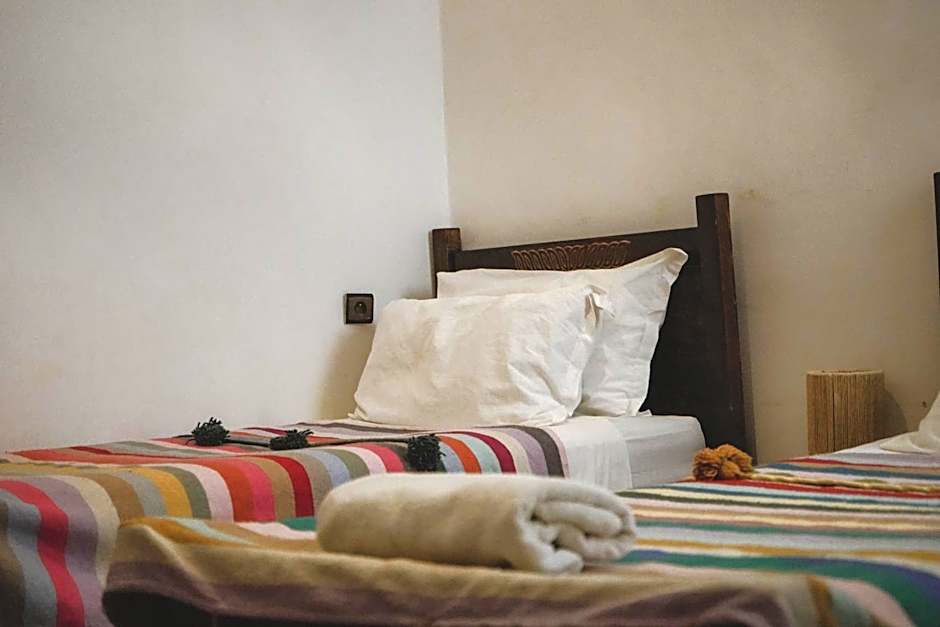 Hola Surf Morocco - Surf Camp Yoga In Tamraght