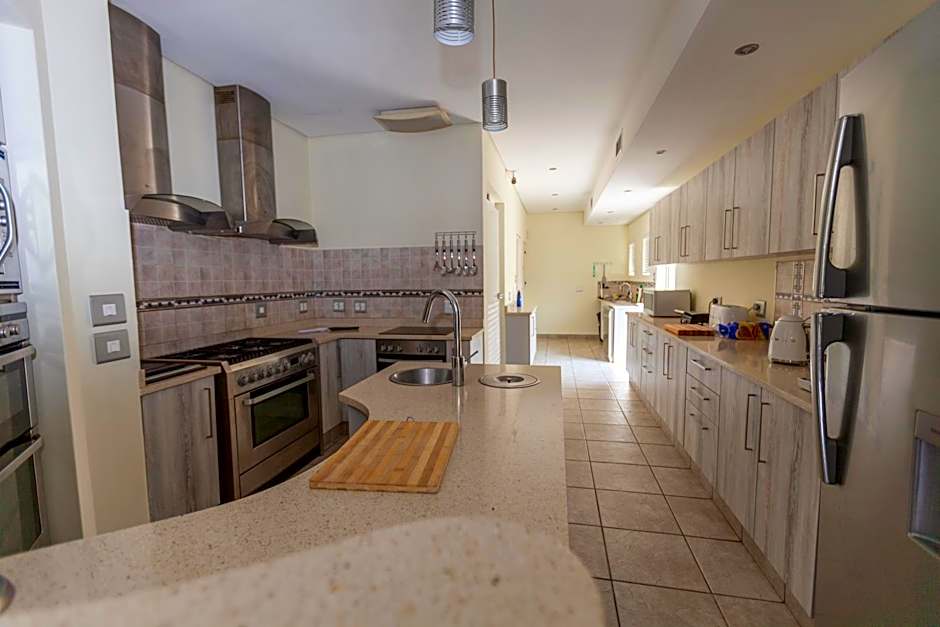 Danara Place