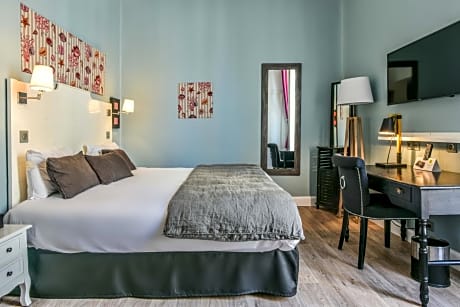 Superior Double Room with Balcony