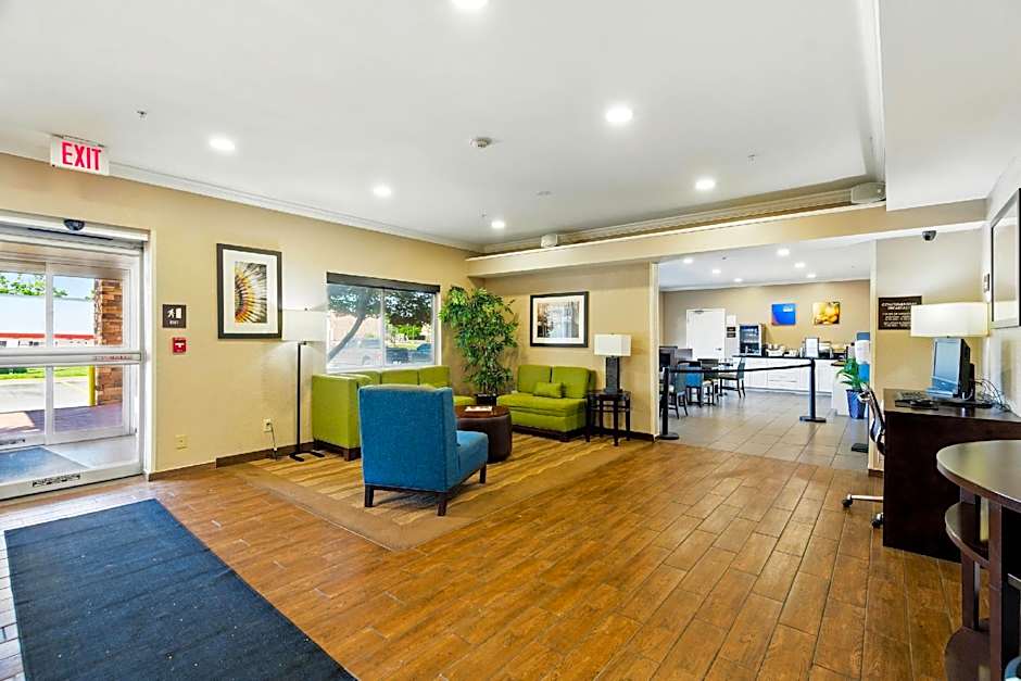 Comfort Inn South Tulsa - Woodland Hills